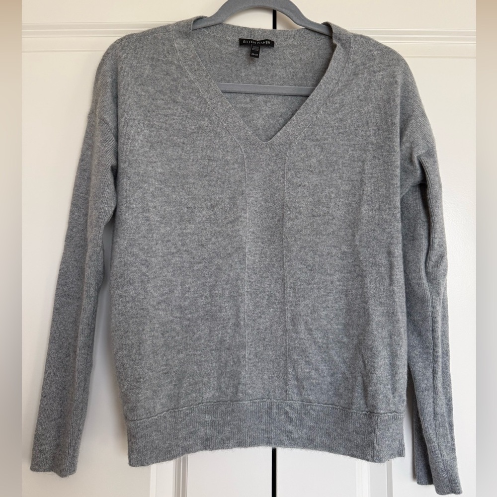 Eileen Fisher XS 100% Cashmere Gray Sweater V-Neck Side Zippers Luxe EUC Petite